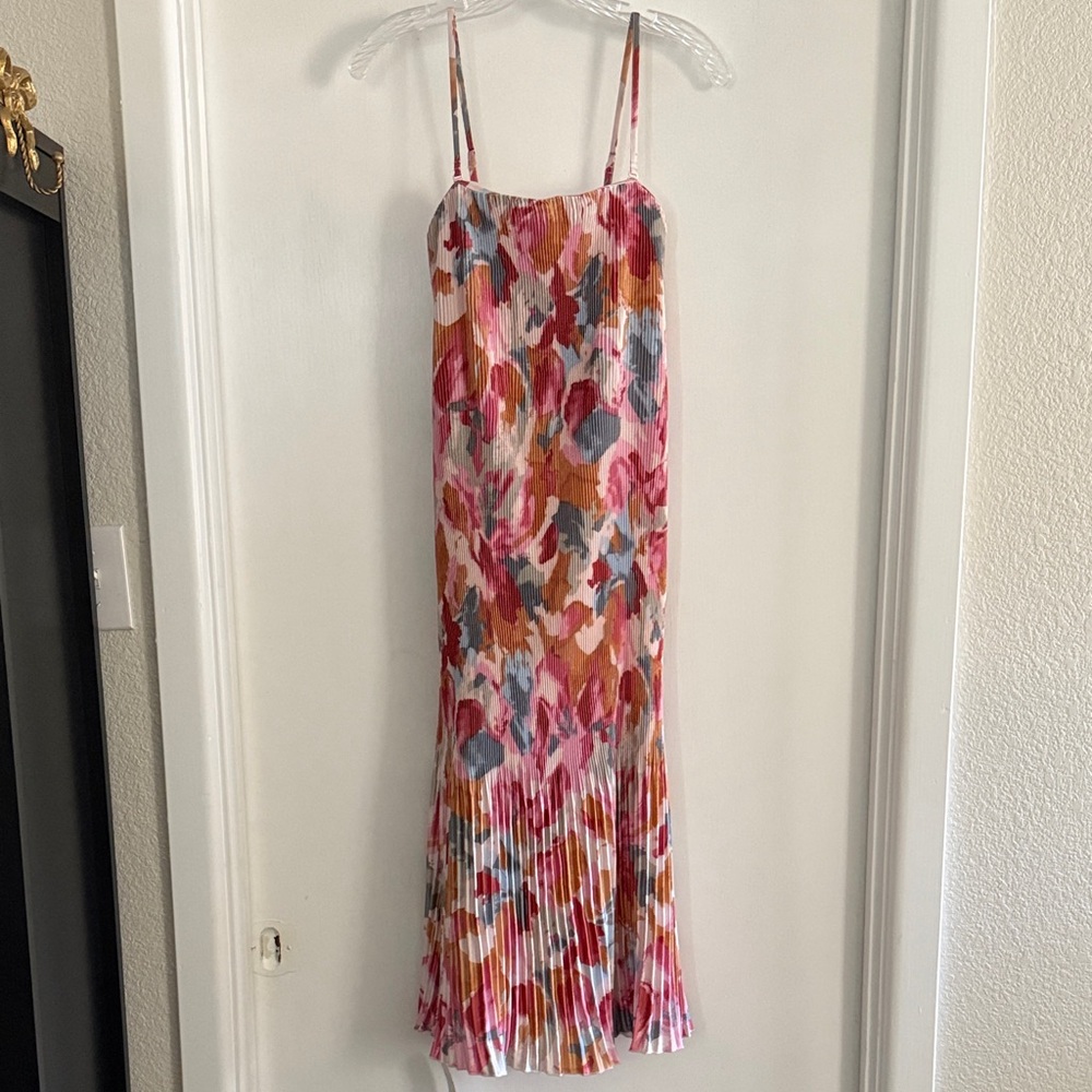 NWT Abercrombie & Fitch Giselle Pleat Release Midi Dress